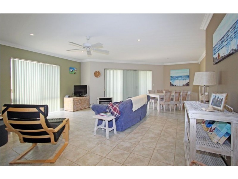 17B Mercedes Avenue, Falcon WA 6210