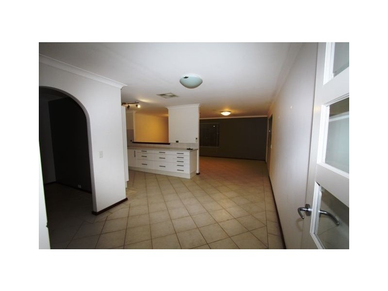 36 Portmarnock Circle, Halls Head WA 6210