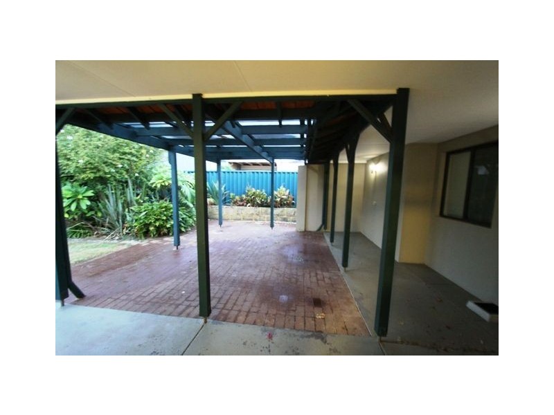 36 Portmarnock Circle, Halls Head WA 6210