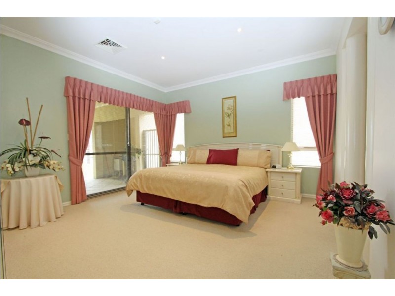 25 Reverie Mews, Halls Head WA 6210