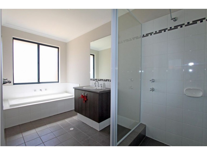 65 Carissa Turn, Halls Head WA 6210