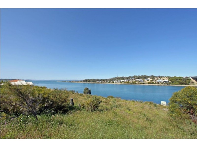 12 Spoonbill Retreat, Wannanup WA 6210