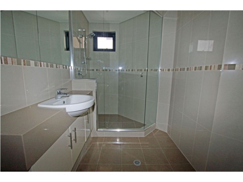 4/3 Galileo Loop, Mandurah WA 6210