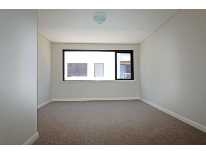 4/3 Galileo Loop, Mandurah WA 6210