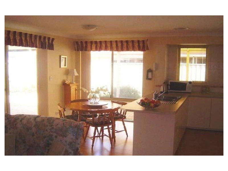 28 Ravensdale Drive, Dudley Park WA 6210