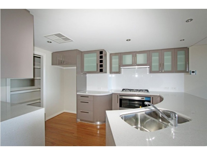 8/3 Galileo Loop, Mandurah WA 6210