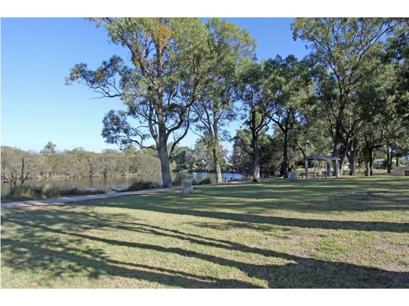 2/58A Teranca Road, Greenfields WA 6210