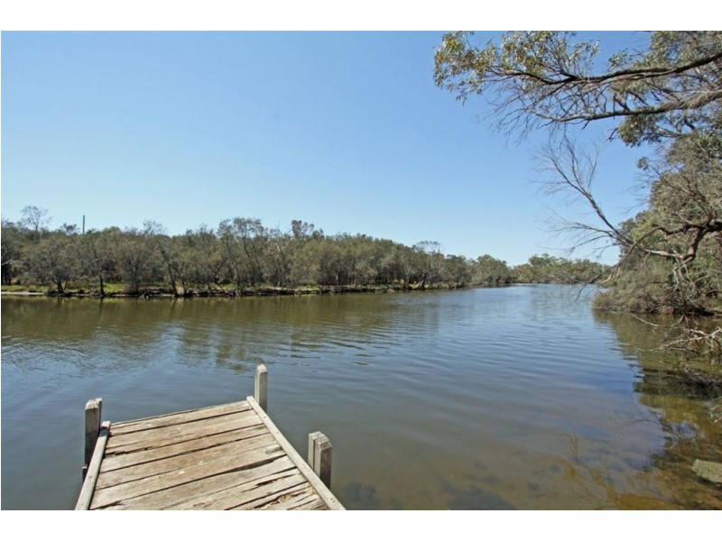 2/58A Teranca Road, Greenfields WA 6210