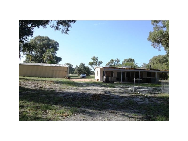 105 Caponi Road, Mandurah WA 6210