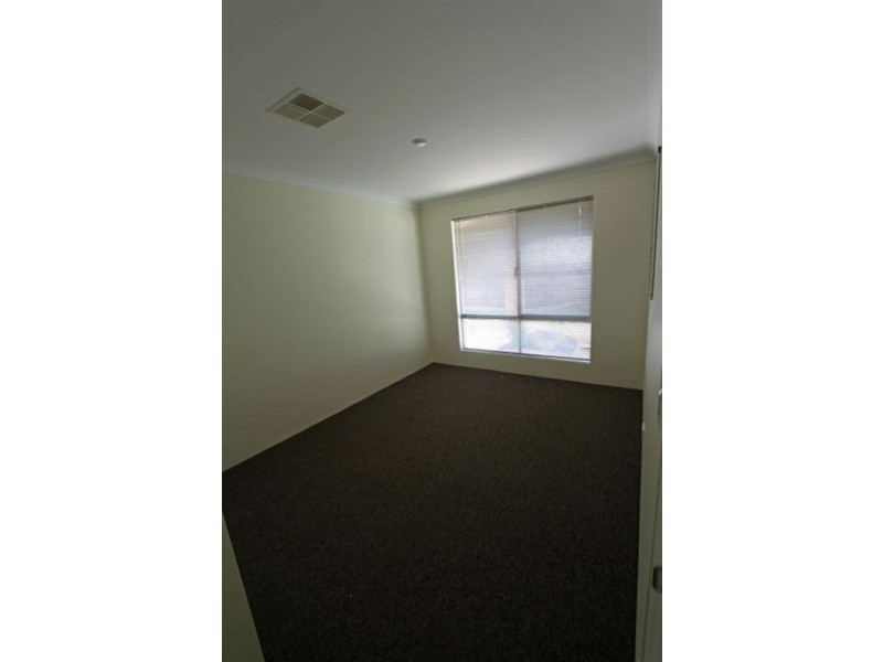 29 Yindana Boulevard, Lakelands WA 6180