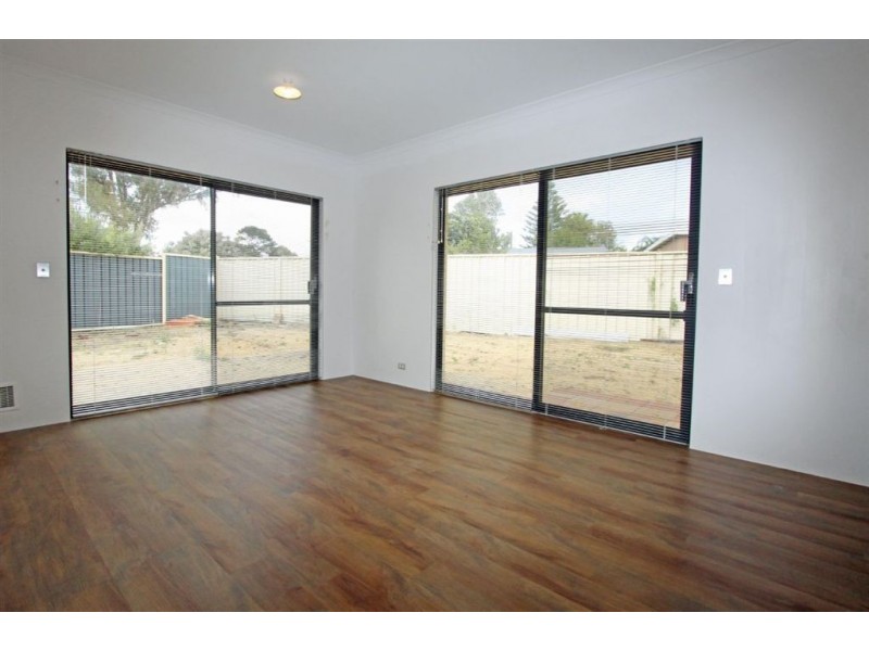 2A Walya Place, Greenfields WA 6210