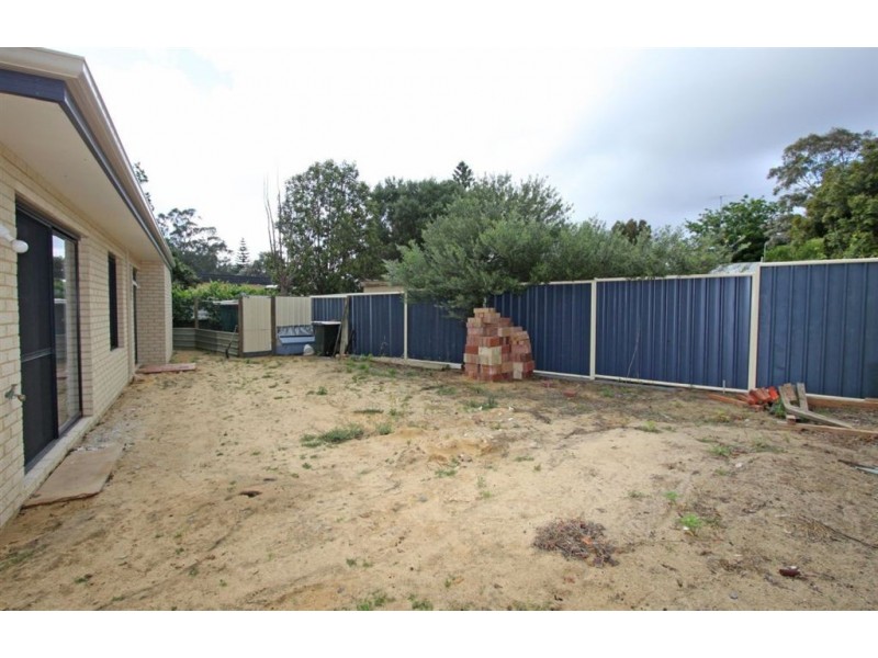 2A Walya Place, Greenfields WA 6210