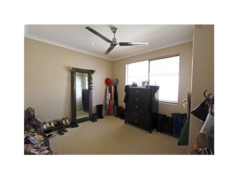 10 Salome Crescent, Lakelands WA 6180