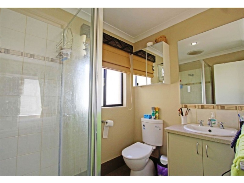 10 Salome Crescent, Lakelands WA 6180