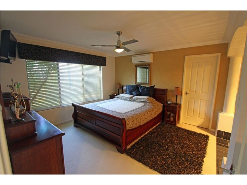 15 Aztec island Retreat, Halls Head WA 6210