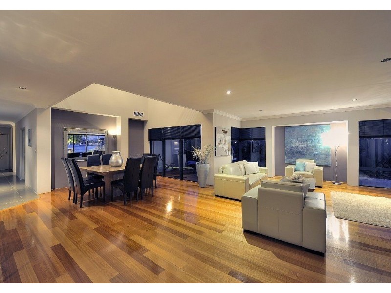 21 Waterlily Drive, Dudley Park WA 6210