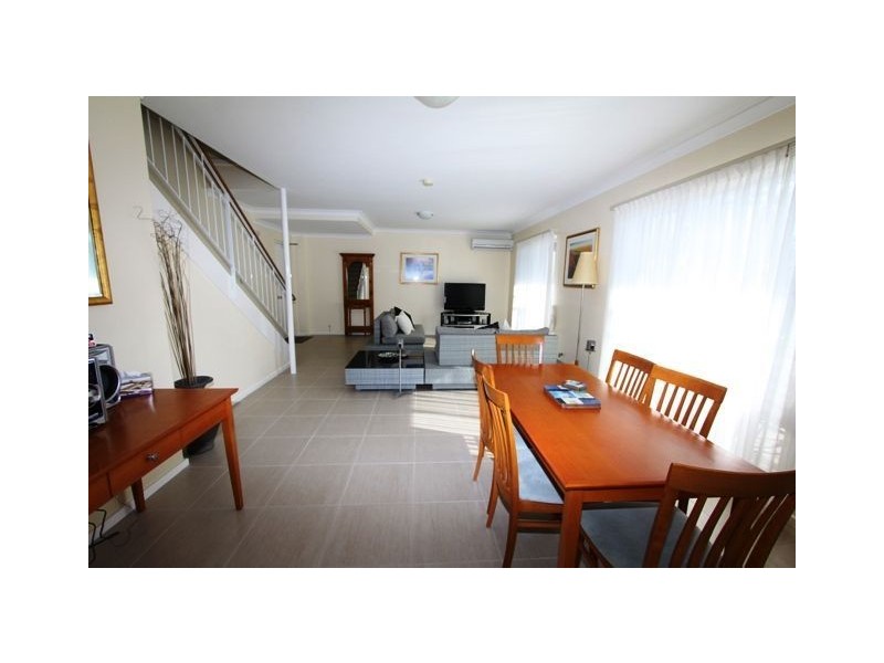 55/20 Apollo Quay, Halls Head WA 6210