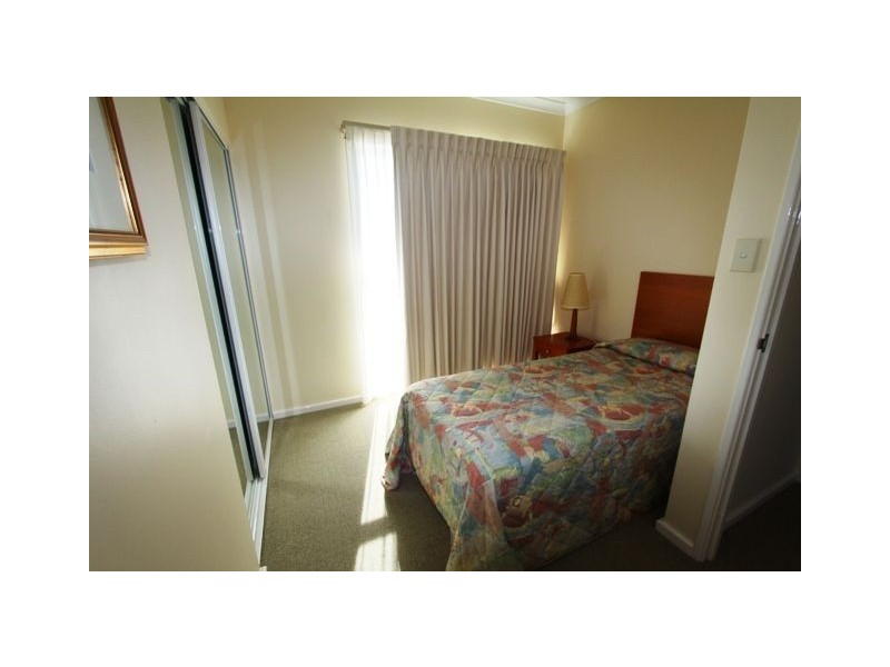 55/20 Apollo Quay, Halls Head WA 6210