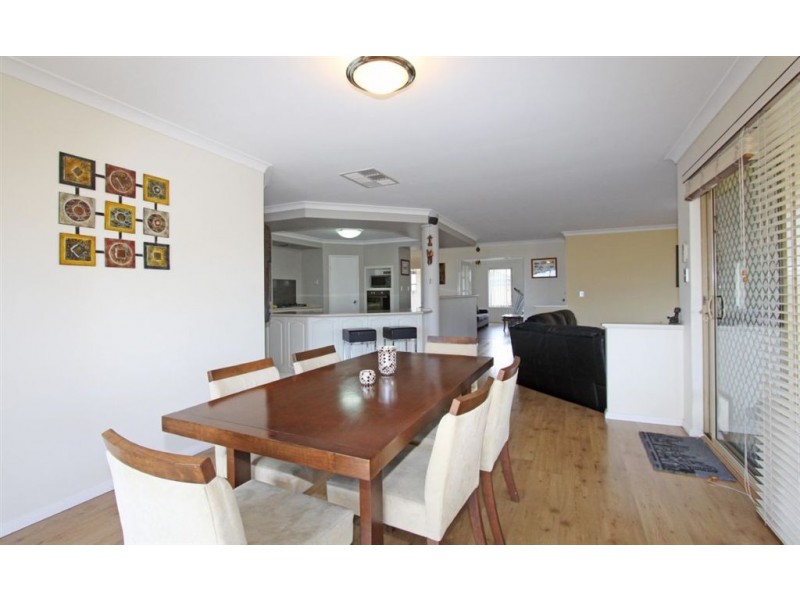 11 Hyden Loop, Dawesville WA 6211