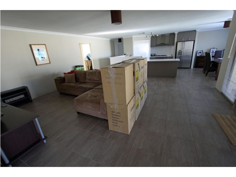 24 Marsdenia Road, Halls Head WA 6210