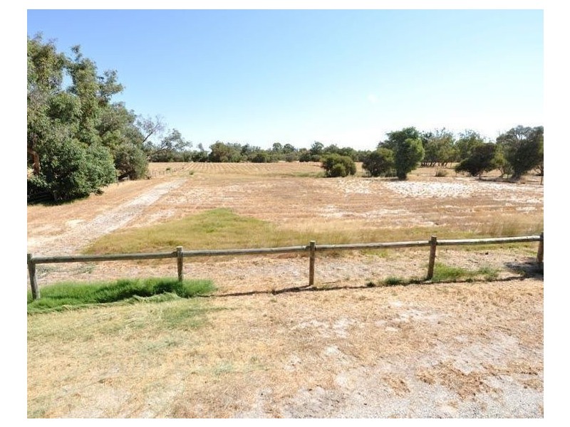 56 Thomasfield Place, Ravenswood WA 6208