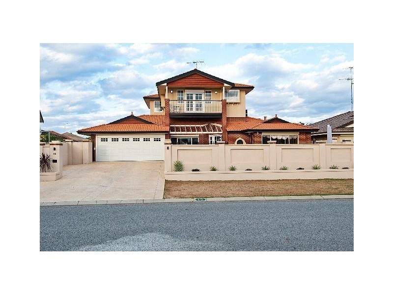 15 Ronsard Drive, San Remo WA 6210