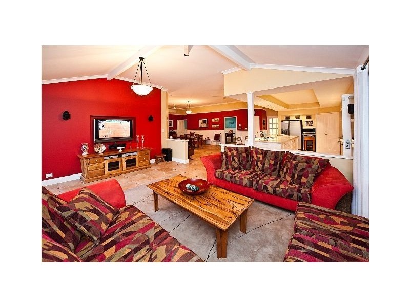 15 Ronsard Drive, San Remo WA 6210