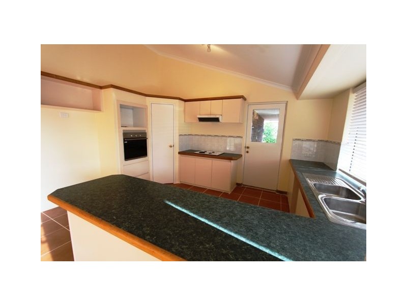 10 Goomarl Street, Dudley Park WA 6210