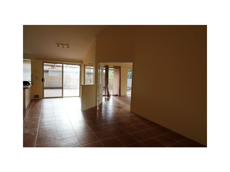 10 Goomarl Street, Dudley Park WA 6210