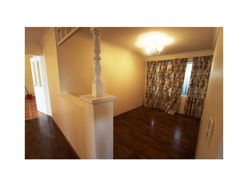 10 Goomarl Street, Dudley Park WA 6210