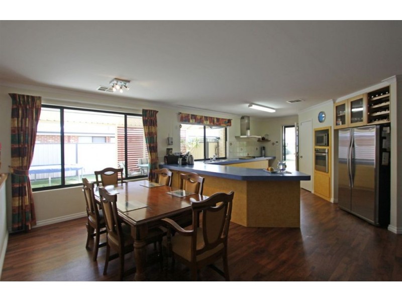 3 Melanie Court, Dawesville WA 6211