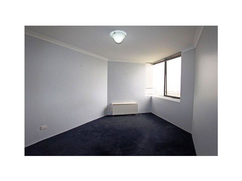 30/6A Valley Road, Halls Head WA 6210