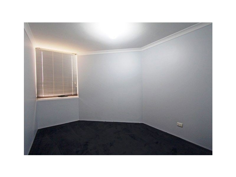 30/6A Valley Road, Halls Head WA 6210