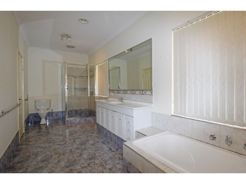 15 Noorumba Road, Barragup WA 6209