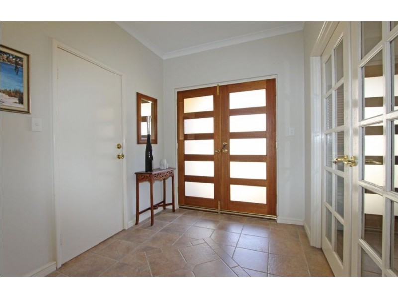 72 Alexis Circle, Wannanup WA 6210