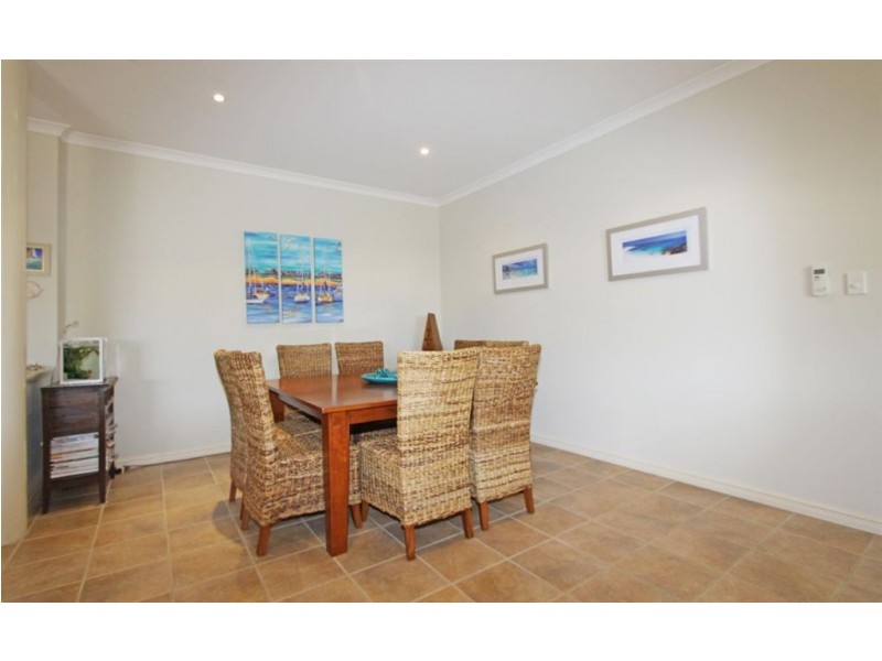 72 Alexis Circle, Wannanup WA 6210