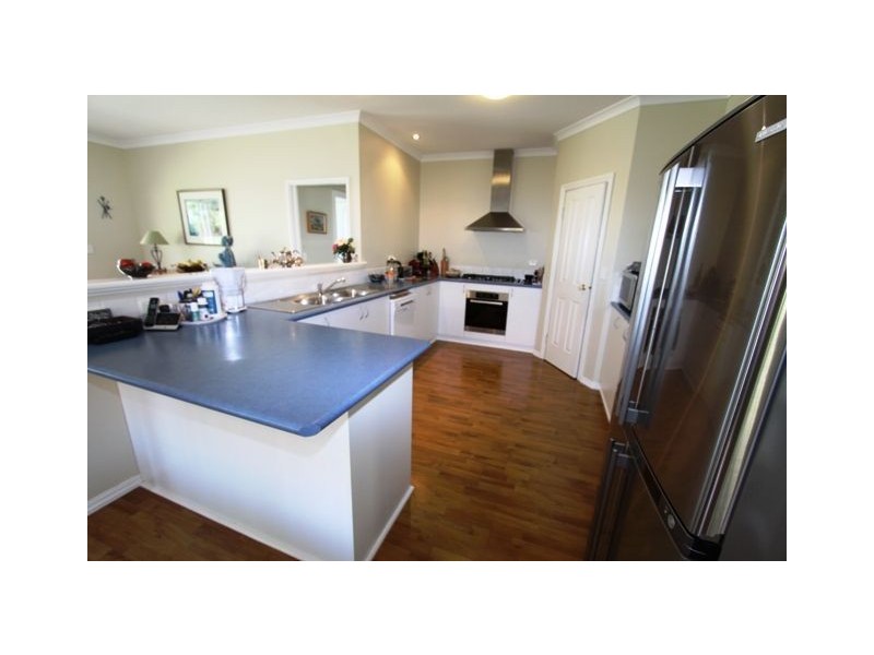 20 Scrivener Place, Halls Head WA 6210