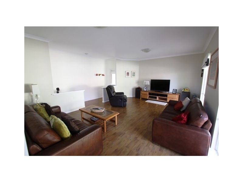 20 Scrivener Place, Halls Head WA 6210