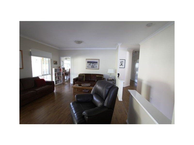 20 Scrivener Place, Halls Head WA 6210