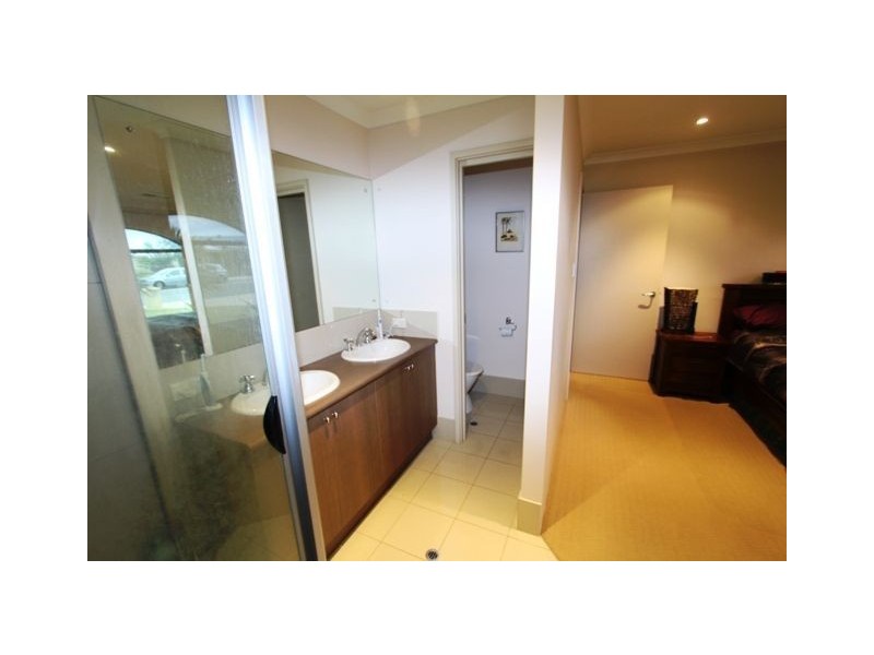 34 Hudson Drive, Dudley Park WA 6210