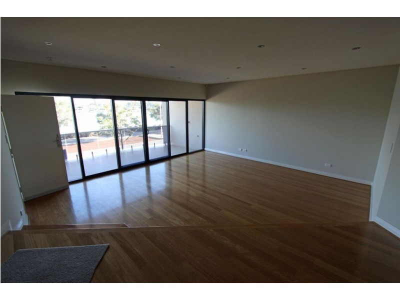 1/3 Galileo Loop, Mandurah WA 6210