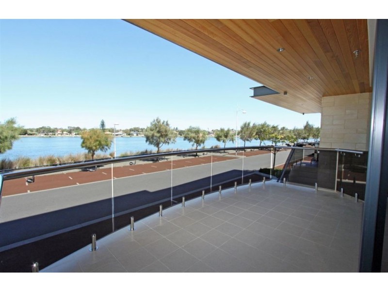 2/3 Galileo Loop, Mandurah WA 6210