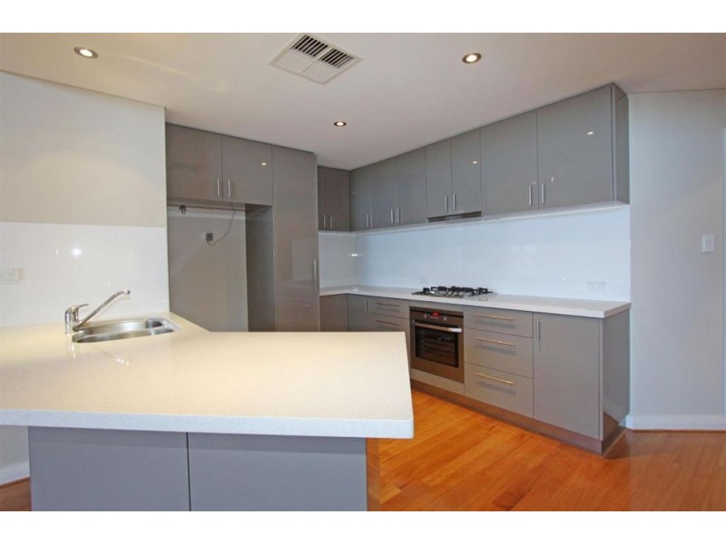 2/3 Galileo Loop, Mandurah WA 6210