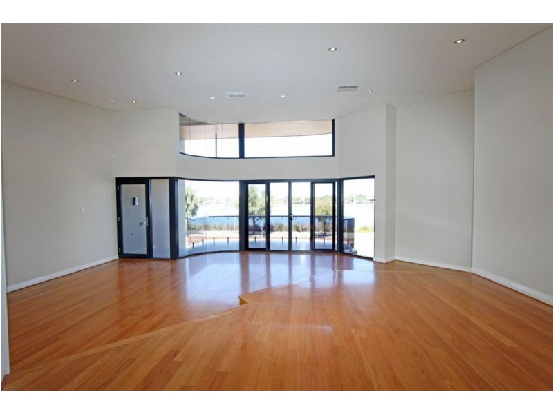 2/3 Galileo Loop, Mandurah WA 6210