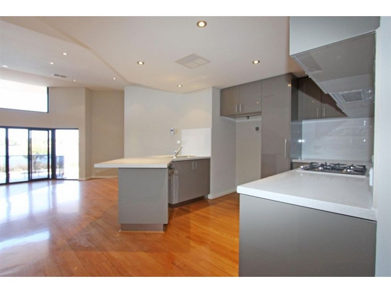 2/3 Galileo Loop, Mandurah WA 6210