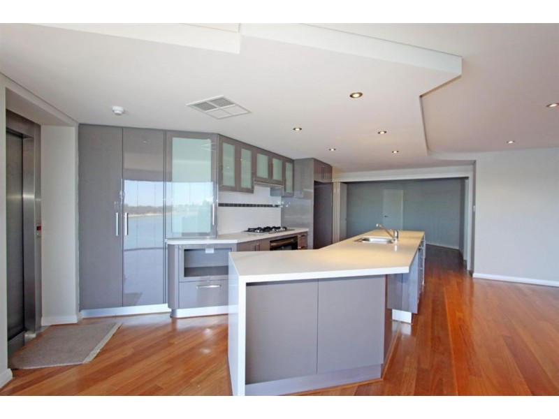 6/3 Galileo Loop, Mandurah WA 6210