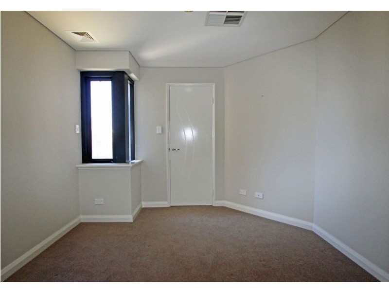 6/3 Galileo Loop, Mandurah WA 6210