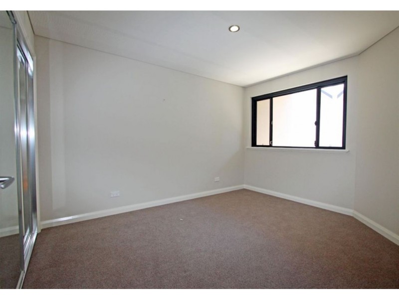 6/3 Galileo Loop, Mandurah WA 6210