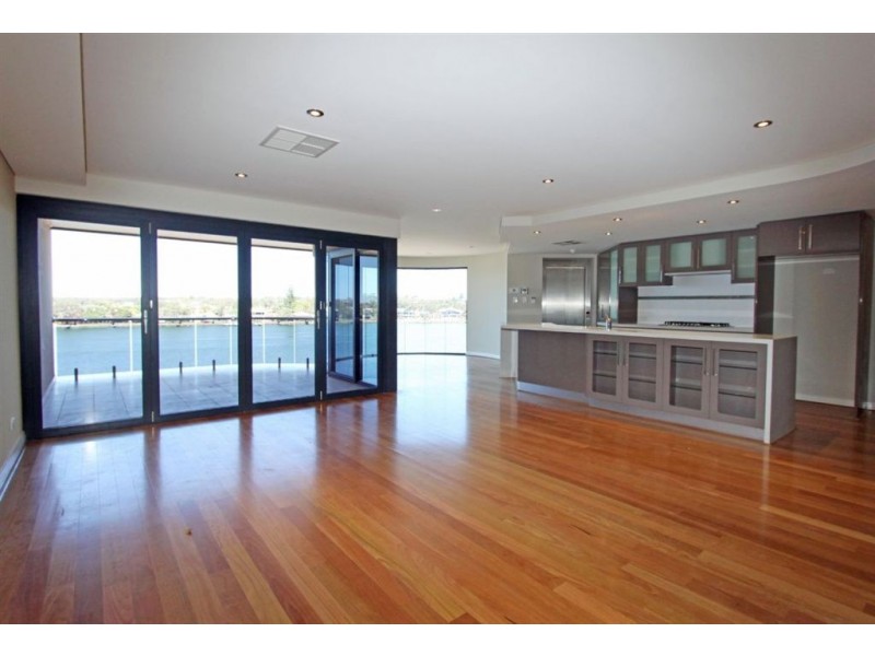 6/3 Galileo Loop, Mandurah WA 6210