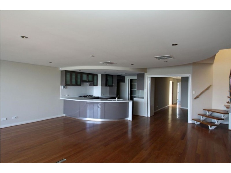 7/3 Galileo Loop, Mandurah WA 6210
